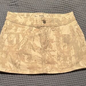 Hollister Tan Leaf-Print Mini Skirt